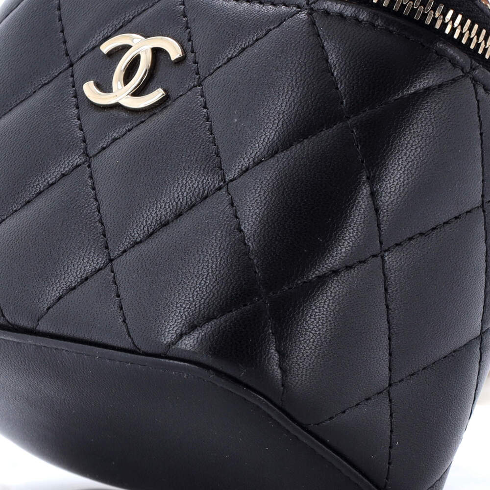Chanel Vanity Case With Pearl Chain #241956C25B - Picture 12 of 13
